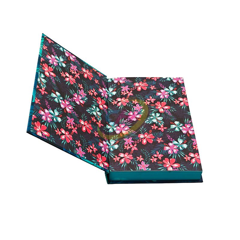 Hardcover novel with hot stamping, concave color, edge spray color