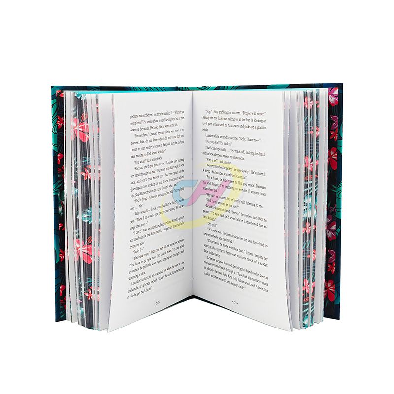 Hardcover novel with hot stamping, concave color, edge spray color